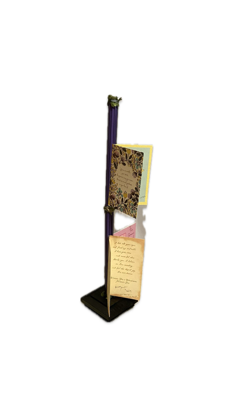MEDIUM TABLE DISPLAY
